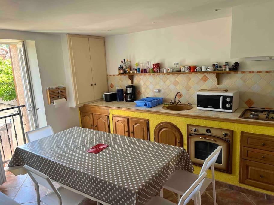 Appartement Dans Maison De Village เพียนา ภายนอก รูปภาพ