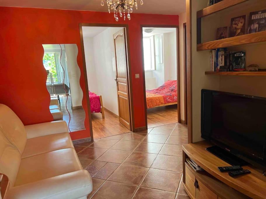 Appartement Dans Maison De Village เพียนา ภายนอก รูปภาพ